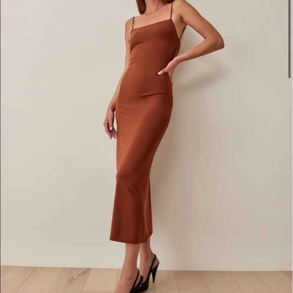 Reformation Dresses & Skirts - Reformation brown midi dress